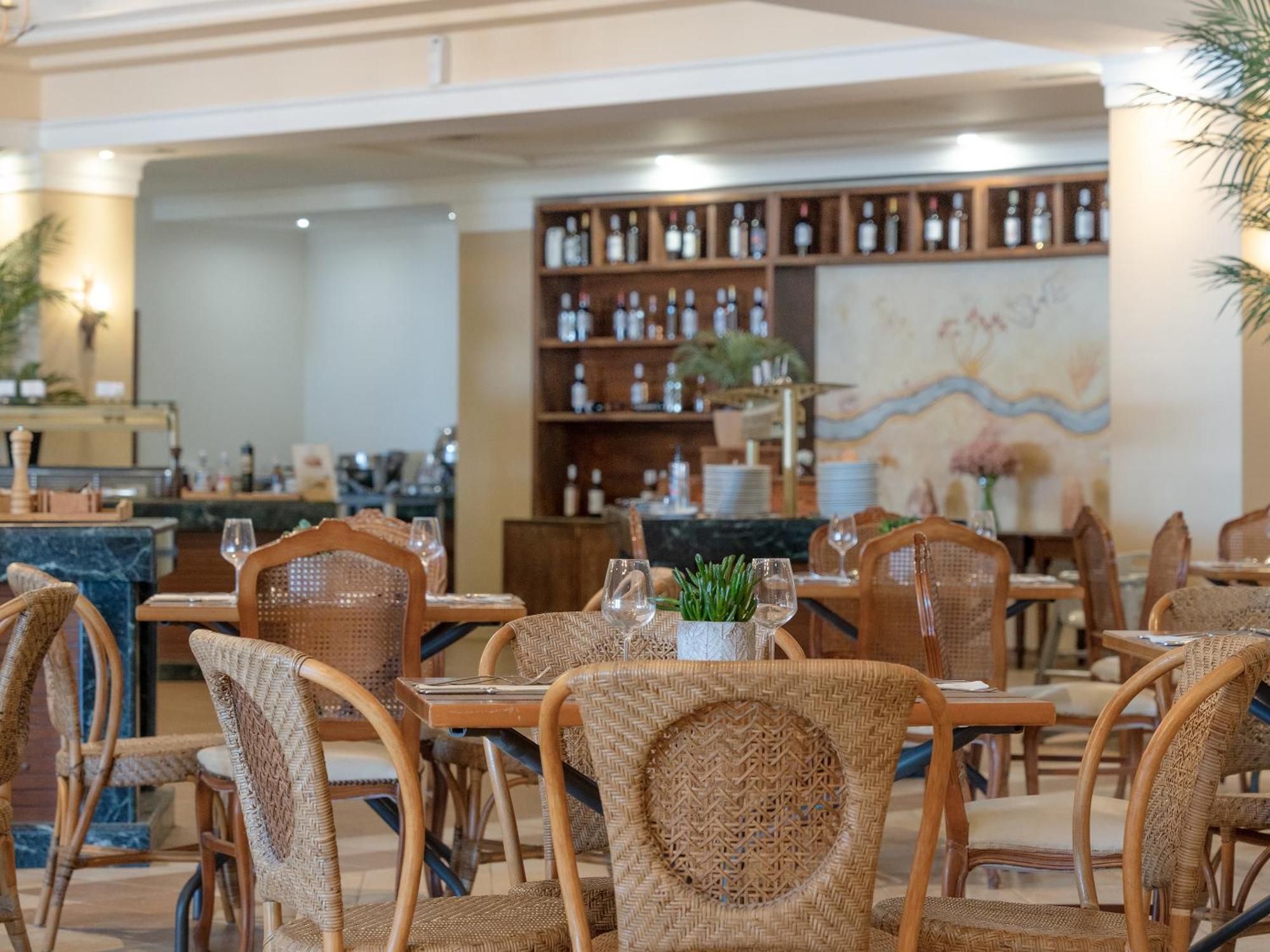 Grecotel Marine Palace & Aqua Park 레팀노 외부 사진